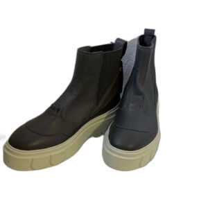 Sorel Stylish Gray Platform Boots 10.5W